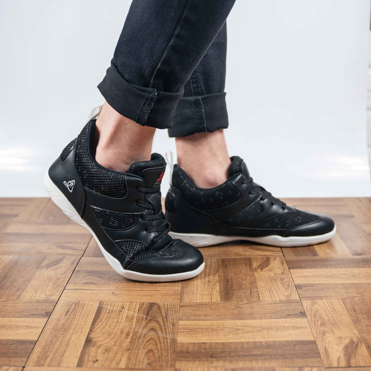 Glowing Rhythm Dance Sneakers - Black
