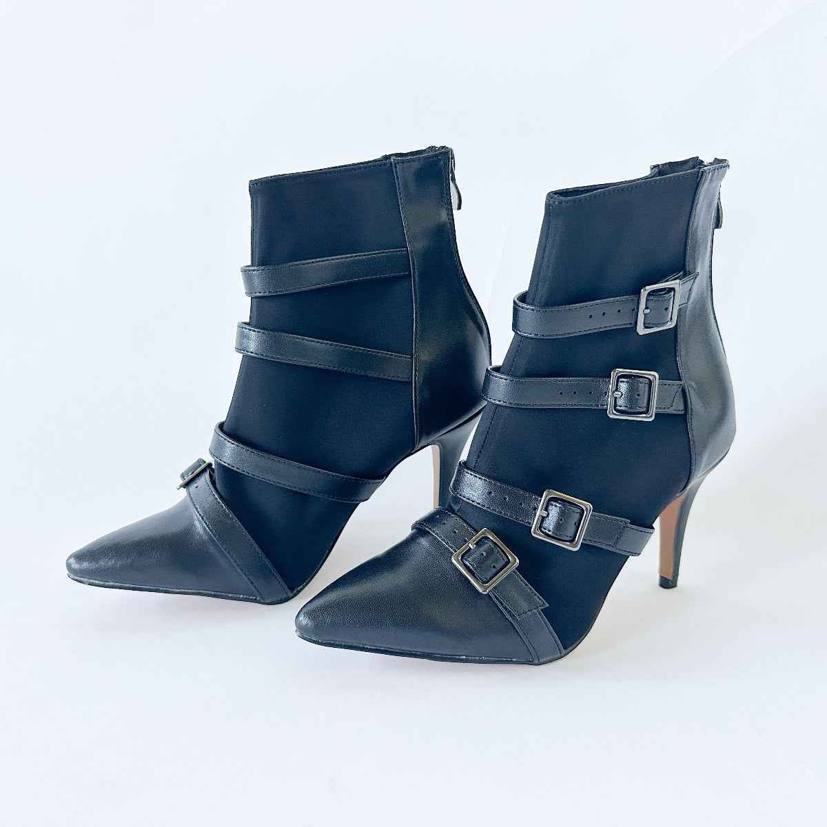 Reina Black Pointed-Toe Dance Boots