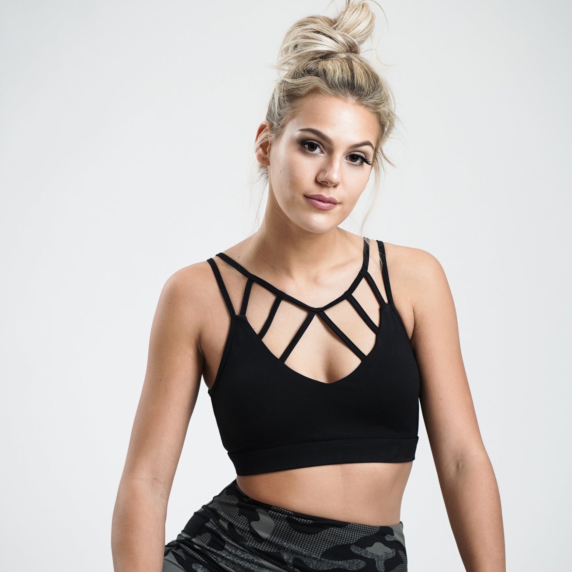 Front Strappy Bralette Sports Bra and Pockets Legging MYZIJI